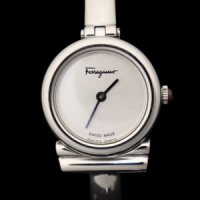 중고명품 미스터문 / Ferragamo(페라가모) 611193 SFIK010-20 22MM 스틸 쿼츠 은장 간치니 여성 팔찌 시계