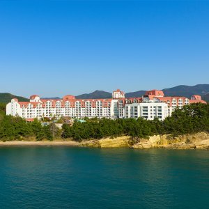 소노벨 변산 리조트 소노호텔앤리조트_스위트(클린/파셜오션뷰/침대)
