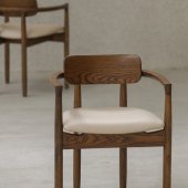 라미에스 베네타 애쉬 원목 카페 인테리어 식탁 의자 이미지