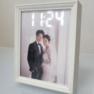 디지털 시계 사진 액자 빠른제작 , 쿠잉스튜디오