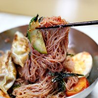 26년 전통맛집 프리미엄 함흥냉면 10인분 풀셋트구성 귀빈정 탱글한면 물냉면 비빔냉면 납작잡채만두