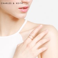 CHARLES & KEITH RING CK5-32120143 유럽과 미국 단순 불규칙 여성 장식 반지