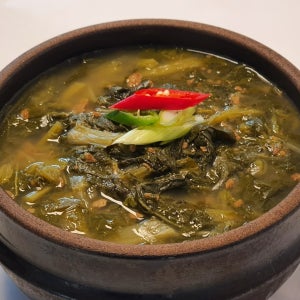 깊고 구수한 옛날 그 맛 고로쇠 시래기 된장국 600g 3팩