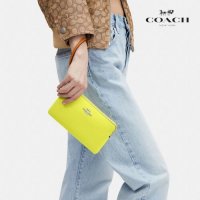 해외배송 코치 COACH 여자 컬러블럭 손목 스트랩 라지 코너 지퍼 지갑 CL682