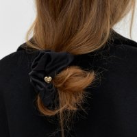 드파운드 heart charm scrunchie -