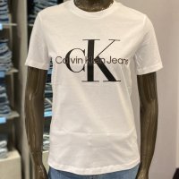 Calvin Klein Jeans 캘빈클라인 진 CK 카즈하 여 모노그램 로고 반팔 티셔츠 J218885