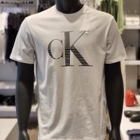 Calvin Klein Jeans 남성 레귤러핏 모노그램 로고 반팔 티셔츠 40MC828-YAA 1985798