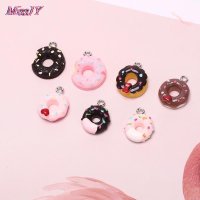 지비츠 네임 재료 실내화 10 개 대 Kawaii 도넛 매력 펜던트 DIY 팔찌 목걸이 귀걸이 키 체인 보석 만들기