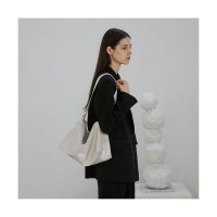 페넥 LEATHER HOBO BAG