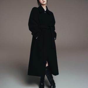 [무신사 스탠다드 우먼] 우먼즈 캐시미어 블렌드 발마칸 로브 코트 [블랙] MWBCT703-BK