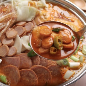 네 가지 소시지가 듬뿍 들어간 부대찌개 1kg(3인분) 3봉
