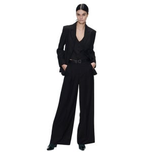 [더발론] GLOSSY ONE TUCK WIDE PANTS-BLACK