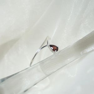 1월 탄생석 반지 가넷 페어컷 실버링, 오코