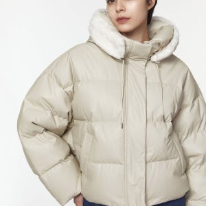 [라움 여성] [RAUM WOMEN SIGNATURE] 베이지 탈착퍼 구스다운 패딩점퍼 RPJU3F904I1