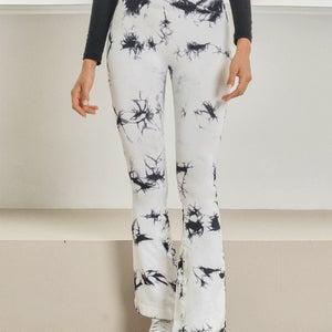 [Abe 단독입고] 모던 타이다이 심리스 부츠컷 - 2color