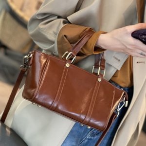 지젤가방 가죽가방 바게트 클래식 핸들 크로스백