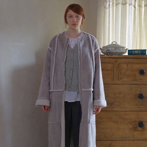 [호메로페로] Reversible long mustang coat