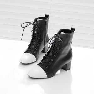 앞코 배색 레이스업 부츠