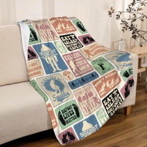 [아마존 공식]Bigfoot 담요 매우 부드러운 플란넬 담요 푹신하고 아늑한 멋진 디자인 가볍고 따뜻한 소파 담요 사계절용 선물 어린이 침대 소파 의자 101.6 x 76.2cm(