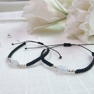 (금전운) 화이트문스톤 커플 비휴팔찌, 비다르