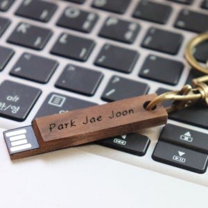 키링 USB  (우드 스틱), 모츠스토리