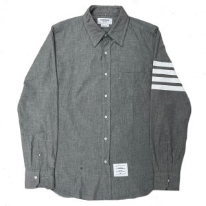 톰브라운 사선 샴브레이 셔츠 그레이 MWL272E 00111 035 23FW 사선완장