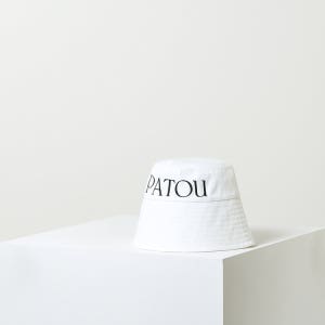 빠투 로고자수 면 버킷햇 TUHE4E111WT