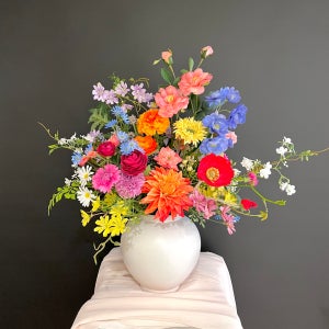 비비드 달항아리 센터피스 , 휠러앤크리스