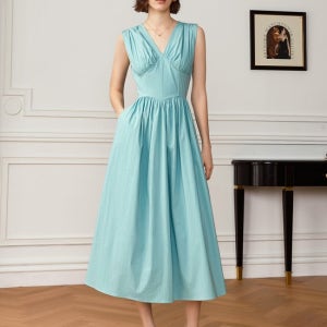 [와이와이아이엠][YYIAM][와이와이아이엠] 브이넥 웨이스트 플리츠 드레스 라이트스카이(K1707194173156015BL01)