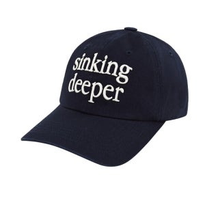 싱킹디퍼 Serif Logo Ball Cap / Navy