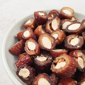 쫀득 고소한 아몬드 대추야자 2종 140g 2팩