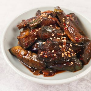 감칠맛 나는 가지나물 볶음 200g 2팩