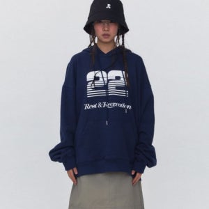 [레스트앤레크레이션] RR 22 LOGO OVERSIZED HOODIE_NAVY RR241TP026NAVY
