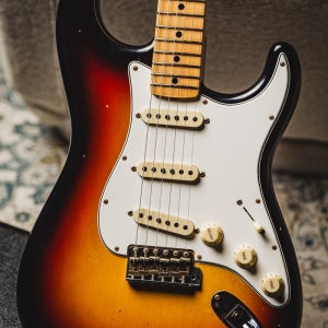 [2026 신년세일! (~1/31까지)] Fender Custom Shop Limited Edition 1968 Strat Journeyman Relic-Target 3 Tone