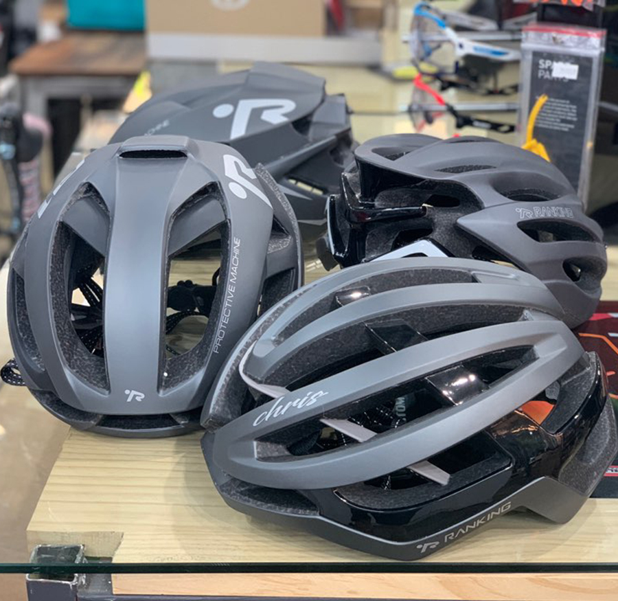 랭킹헬멧 크리스