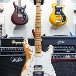 Charvel Henrik Danhage Limited Edition Signature Pro-Mod So-Cal Style 1 - White Relic w/Maple FB (신품