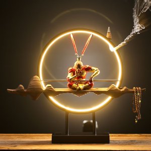 제천대성 피규어 손오공 서유기 초사이언 애니메이션 크리링오룡 피라프 LED 불교 사무실
