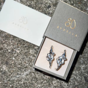 The Deep Sea - E13, BYDELLA