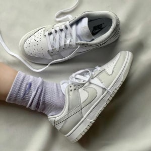 나이키 덩크 로우 포톤 더스트 우먼스 DD1503-103