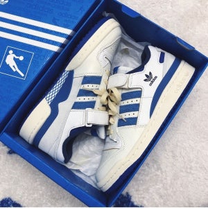 아디다스 포럼 84 로우 블루 스레드 로얄 S23764