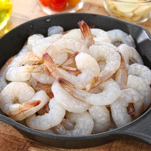 실한 살집이 탱글탱글~ 생칵테일새우