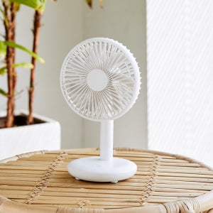 [모던하우스]조용하고 깔끔한 탁상용 BLDC 저소음 팬큘레이터 LT0723001