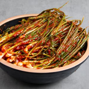 씹을수록 달큼한 맛이 우러나오는 파김치 2kg