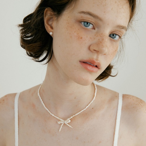 [루시르주] Pearl Ribbon Necklace