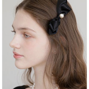 [장폴 클라리쎄] 진주 겹리본 집게핀 JP-22-129CC DVV4XX00281