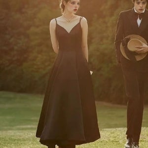 블랙 오드리 헵* 복고풍 슬림라인 웨딩촬영 드레스 컨셉사진 교복 학생복