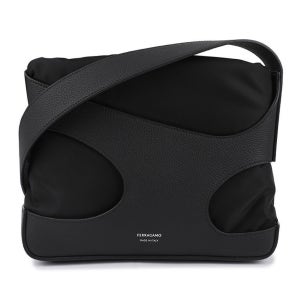 페라가모 컷 아웃 디테일 크로스바디백 블랙 241499 770081 라프리마 24 1499 NERO 80573260