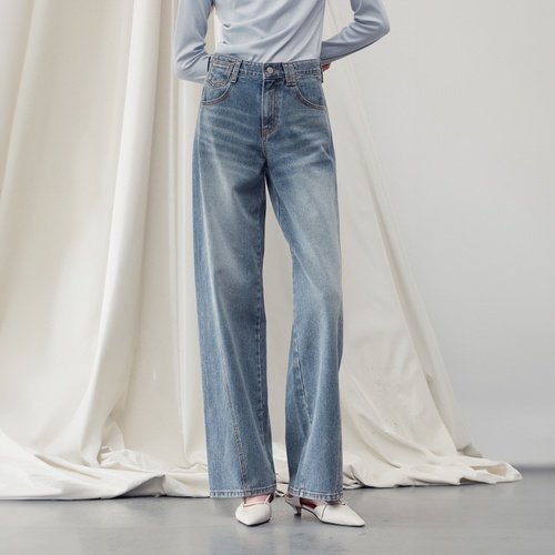 [리이] SEAM DETAIL STRAIGHT DENIM PANTS