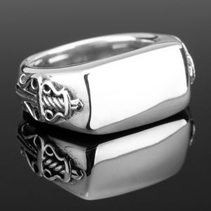 SQUARE DAGGER RING