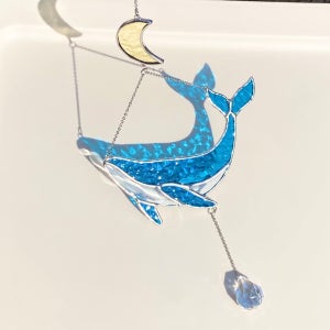 스테인드글라스 달 고래 썬캐쳐, 율 유리작업실